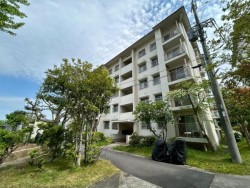 令和7年4月リフォーム完成！
LDK広々23帖！窓が多く開放的で陽当り良好！

