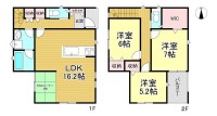  駐車２台可能の新築３ＬＤＫ。１６．２帖ＬＤＫと３帖和室がつながる団らん空間に、ウォークインクローゼットなど収納も充実しており、子育て世帯に適した間取りです。