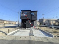  各部屋収納付きで、片付けが楽々！
駐車2台可能！
南側約6m公道接道！開放感あふれる住まい♪