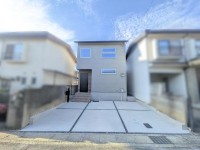  間口ゆったり約7m！
固定階段式ロフトあり！収納が楽々♪
南向きバルコニー付きで、陽当り・通風良好！
