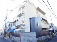 駅前物件★両駅利用可能で便利★
イオンまで徒歩５分です★