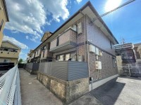 カウンターキッチン・追炊き付き。
新婚様にオススメです。