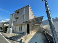 築浅物件★ネット対応★追い焚き付★
静かな住環境に立地★