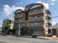  大通り面す1階店舗★
賃貸借はスケルトン渡しです
