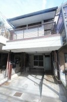  小型車駐車可能★
リビング広々！カウンターキッチンです